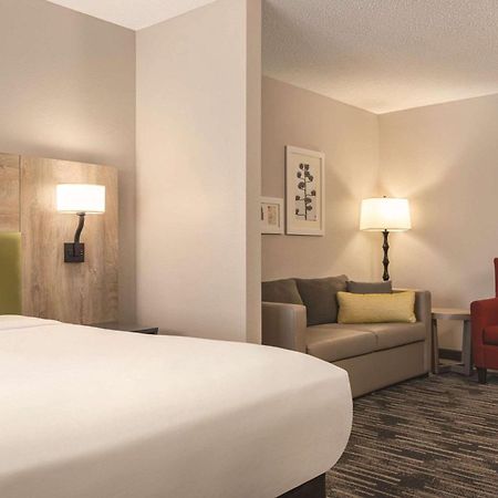 Country Inn & Suites By Radisson, St Cloud East, Mn Saint Cloud Exterior foto